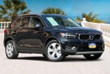 Used 2020 Volvo XC40 T5 Momentum image 2
