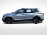 Used 2024 Volkswagen Tiguan SE image 2