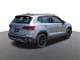 Used 2022 Volkswagen Taos SE image 3