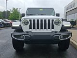 Used 2018 Jeep Wrangler Unlimited Sahara image 3