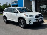Used 2019 Toyota Highlander XLE image 2