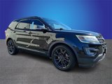 Used 2017 Ford Explorer XLT w/ Equipment Group 202A image 3