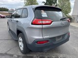 Used 2016 Jeep Cherokee Sport image 5