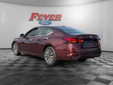 Used 2023 Nissan Altima 2.5 SV image 3