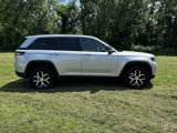 Used 2025 Jeep Grand Cherokee Limited w/ Luxury Tech Group II image 5