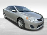 Used 2014 Toyota Camry L image 3