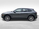 Used 2021 Porsche Cayenne image 4