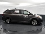Used 2016 Toyota Sienna XLE image 4