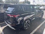 Used 2023 Mitsubishi Outlander SE image 2