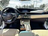 Used 2016 Lexus ES 350 w/ Luxury Package w/Wood Trim image 3