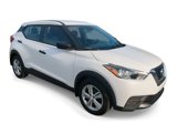 Used 2020 Nissan Kicks S image 2