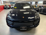 Used 2022 Porsche Cayenne Platinum Edition image 2