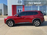 Used 2021 Nissan Rogue SV image 2