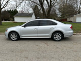 Used 2015 Volkswagen Passat TDI SE image 2