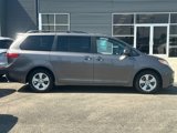 Used 2016 Toyota Sienna LE image 3