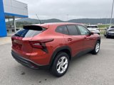 Used 2024 Chevrolet Trax LS w/ LS Convenience Package image 4