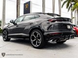 Used 2021 Lamborghini Urus image 3