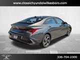 Used 2024 Hyundai Elantra SEL w/ Convenience Package image 5