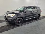 Used 2018 Ford Explorer XLT image 2