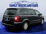 Used 2011 Chrysler Town & Country Touring-L image 5