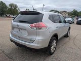 Used 2014 Nissan Rogue SV w/ SV Premium Package image 3