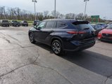 Used 2021 Toyota Highlander XLE image 5