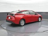 Used 2019 Toyota Prius LE image 2