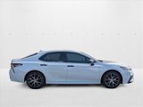 Used 2024 Toyota Camry SE image 3
