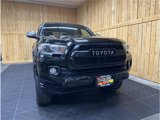 Used 2017 Toyota Tacoma Limited image 3