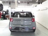 Used 2020 Hyundai Venue SE image 4