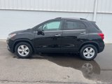 Used 2020 Chevrolet Trax LT w/ LT Convenience Package image 2