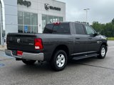 Used 2019 RAM 1500 Classic SLT w/ Luxury Group image 4