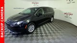 Used 2022 Chrysler Voyager LX image 5