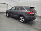Used 2017 Kia Sorento LX w/ LX Convenience Package image 3