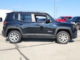 Used 2018 Jeep Renegade Latitude w/ Cold Weather Group image 2