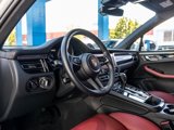 Certified 2024 Porsche Macan image 4
