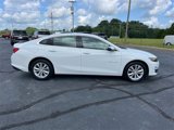 Used 2023 Chevrolet Malibu LT image 2