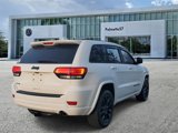 Used 2018 Jeep Grand Cherokee Altitude image 5