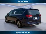 Used 2019 Chrysler Pacifica Touring-L Plus w/ Advanced Safetytec Group image 3