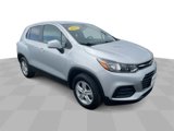 Used 2022 Chevrolet Trax LS w/ Tint and Cruise Package image 2