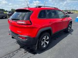 Used 2017 Jeep Cherokee Trailhawk image 5