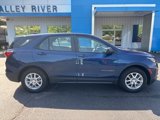 Used 2023 Chevrolet Equinox LS image 2