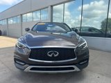 Used 2017 INFINITI QX30 Premium image 2