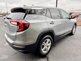 Used 2024 GMC Terrain SLE image 6