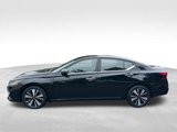 Used 2020 Nissan Altima 2.5 SV image 2