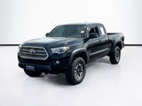 Used 2017 Toyota Tacoma TRD Off-Road image 3