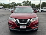 Used 2019 Nissan Rogue SV image 2