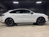 Used 2022 Porsche Cayenne Platinum Edition image 6