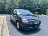 Used 2015 Chrysler Town & Country Touring image 4