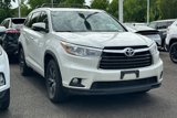 Used 2016 Toyota Highlander XLE image 2